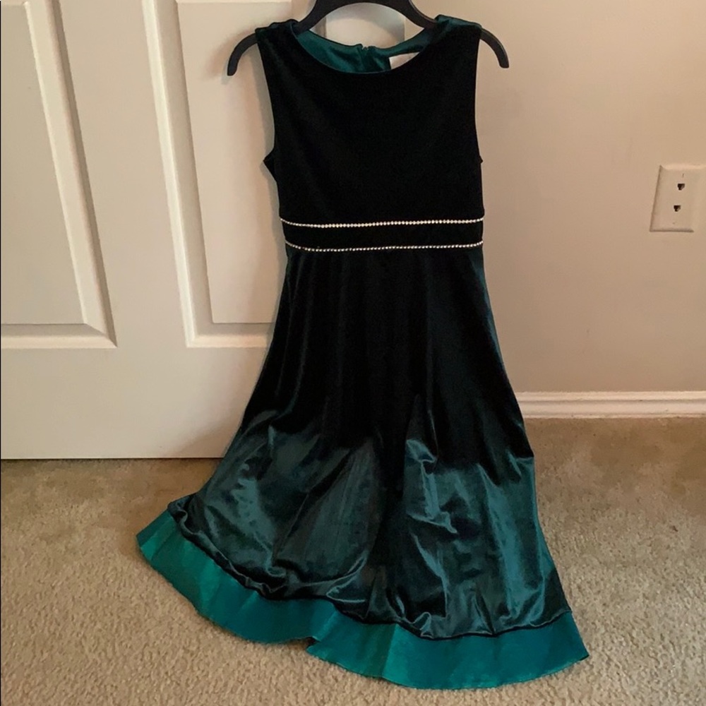 Green velvet for teens